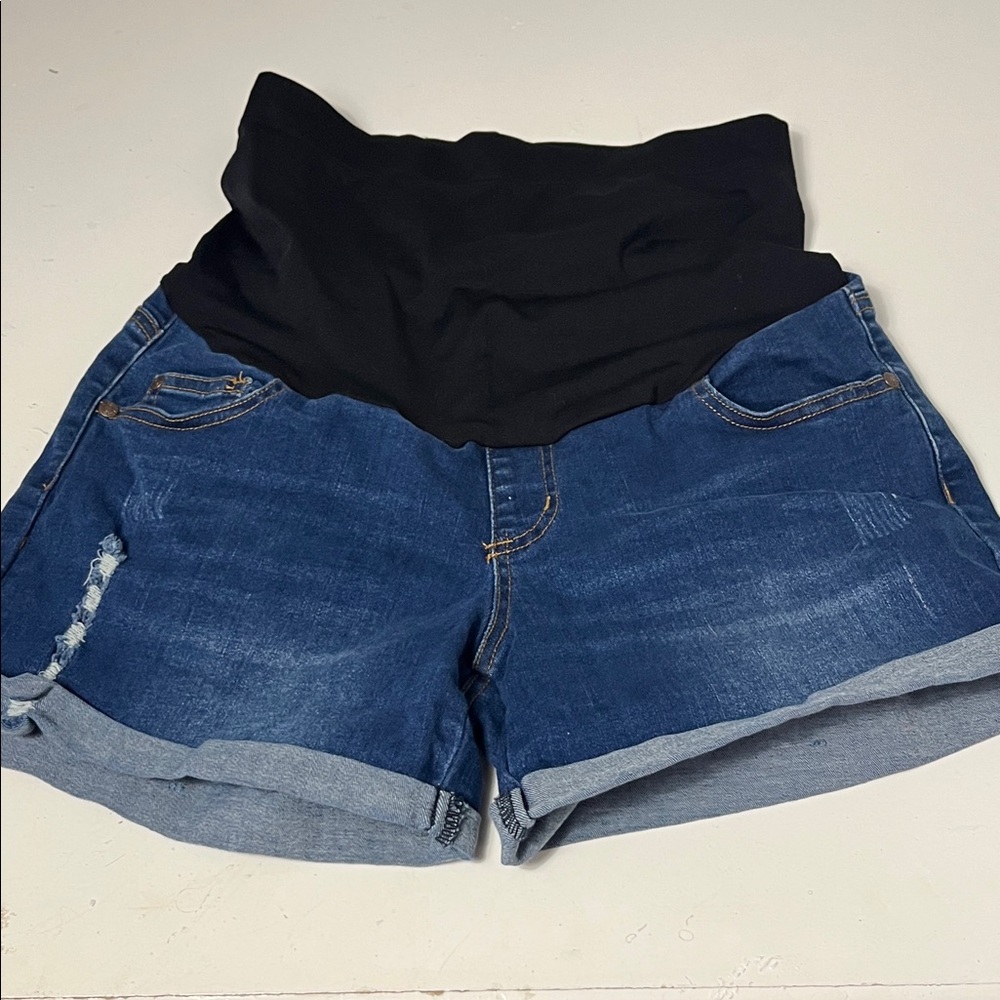 Amazon Medium Maternity MidRise Medium Wash Denim Jean Shorts